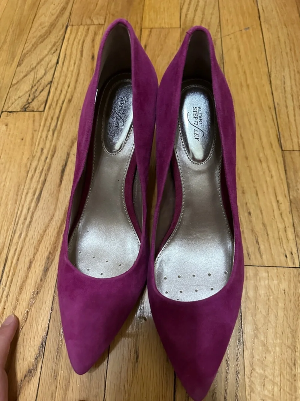 Suede Pointed-Toe Pumps in Deep Magenta - Women - Picture 3 of 6